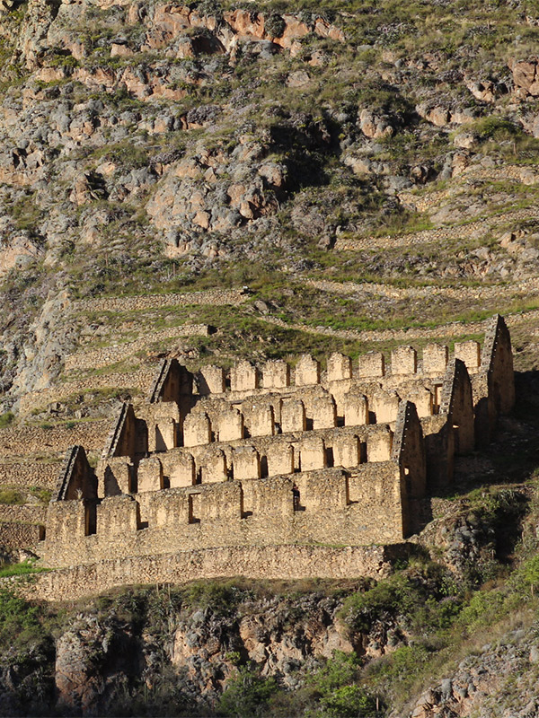 What to do in Ollantaytambo?