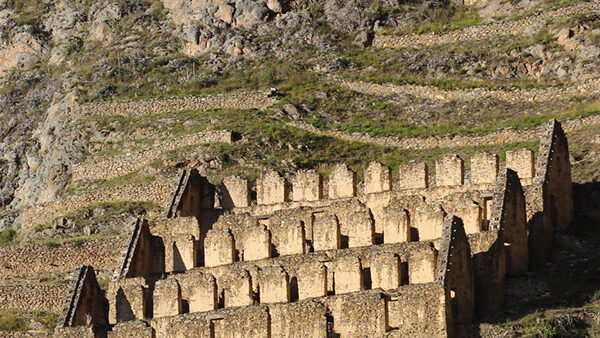 Pinkuyluna: Ruins of Ollantaytambo
