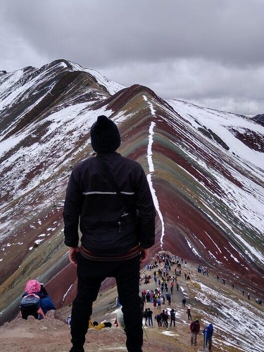 rainbow mountain hike nevado - Incatrailhikeperu