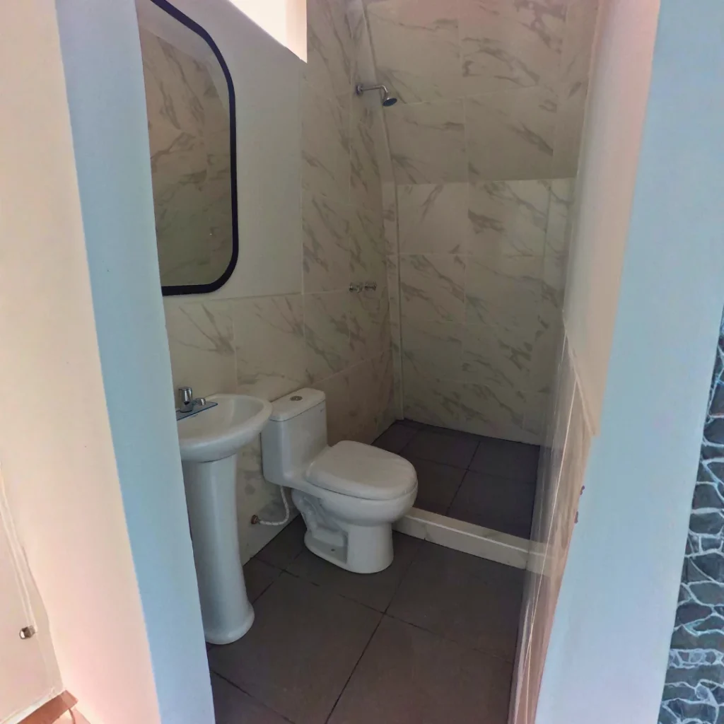 bathrooms on the Salkantay Trekking